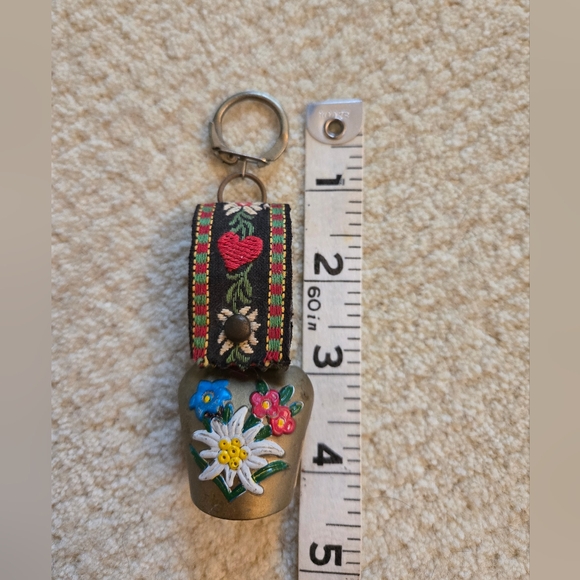 Swiss Brass Cowbell Keychain Fob Painted Embroidered Ribbon Gift Keyring - Picture 7 of 7